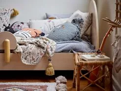 Bloomingville Filipa Huopa Tupsuilla Kierrätetty Puuvilla 130x160 Cm 7 Bloomingville Filipa Huopa Tupsuilla Kierrätetty Puuvilla 130x160 Cm -Outdoor Textiles myynti bloomingville filipa throw yellow recycled cotton 3