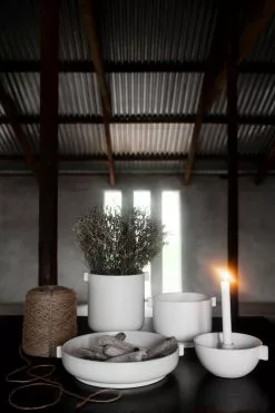 Ernst Flower Pot With Handle D19.5 H22.5, White Sand -Outdoor Textiles myynti ernst flower pot with handle d195 h225 white sand 2