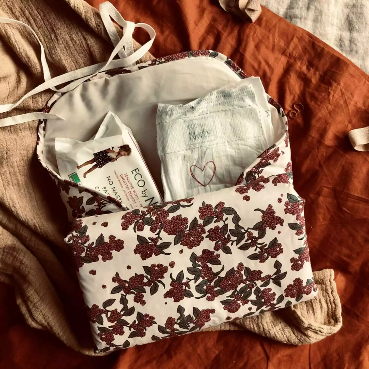 Garbo & Friends Cherrie Blossom Change To Go, 45x65 Cm 5 Garbo & Friends Cherrie Blossom Change To Go, 45x65 Cm - Image 5