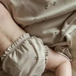 Garbo & Friends Cherry Viltti, 75x75 Cm -Outdoor Textiles myynti garbo friends cherry blanket 75x75 2