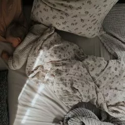 Garbo & Friends Clover Vuodevaatteet Musliini 100x140 + 40x45 Cm, Junior -Outdoor Textiles myynti garbo friends clover muslin bed set 3