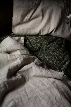 Garbo & Friends Floral Moss Baby Bedset, Dark Moss Green 5 Garbo & Friends Floral Moss Baby Bedset, Dark Moss Green -Outdoor Textiles myynti garbo friends floral moss bedset se 2