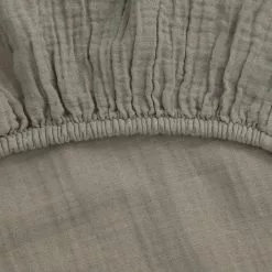 Garbo & Friends Geranium Muotoonommeltu Lakana Musliini 90x200 Cm, Yksittäinen 7 Garbo & Friends Geranium Muotoonommeltu Lakana Musliini 90x200 Cm, Yksittäinen -Outdoor Textiles myynti garbo friends geranium muslin fitted sheet 2