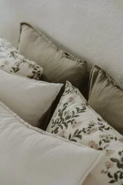 Garbo & Friends Geranium Tyynynpäällinen Musliini, 50x70 Cm -Outdoor Textiles myynti garbo friends geranium muslin pillowcase 3