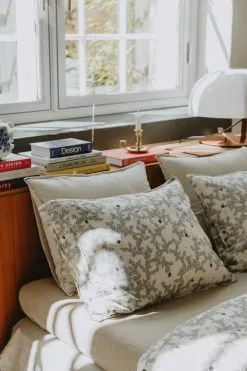 Garbo & Friends Pomegranate Tyynynpäällinen Musliini, 50x60 Cm -Outdoor Textiles myynti garbo friends pomegranate muslin pillowcase 0