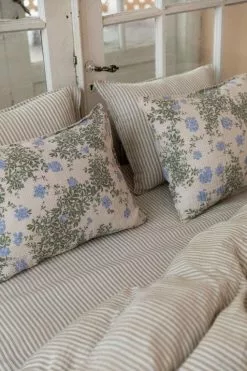 Garbo & Friends Stripe Anjou Muotoonommeltu Lakana Musliini, 60x120 Cm -Outdoor Textiles myynti garbo friends stripe anjou muotoonommeltu lakana musliini 1 1