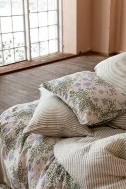 Garbo & Friends Stripe Anjou Tyynynpäällinen Musliini, 50x60 Cm -Outdoor Textiles myynti garbo friends stripe anjou tyynynpaallinen musliini 3