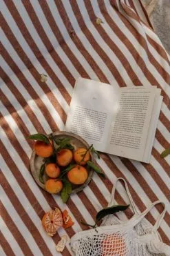 Garbo & Friends Stripe Pear Kylpylakana, 100x150 Cm -Outdoor Textiles myynti garbo friends stripe pear 1 1