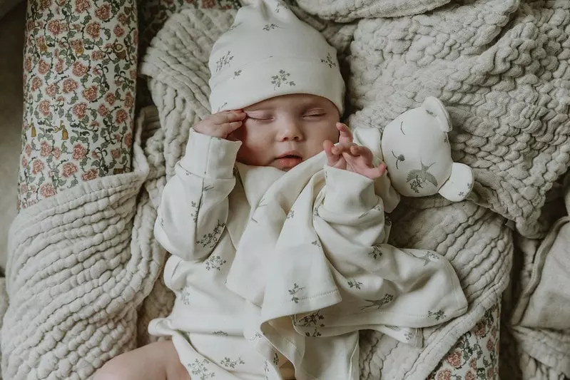 Garbo & Friends Swallows Uniliina 3 Garbo & Friends Swallows Uniliina - Image 3