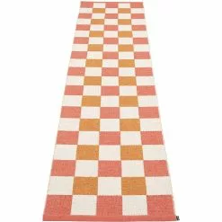 Pappelina Pix Rug Flamingo / Vanilla / Light Orange, 70x300 Cm