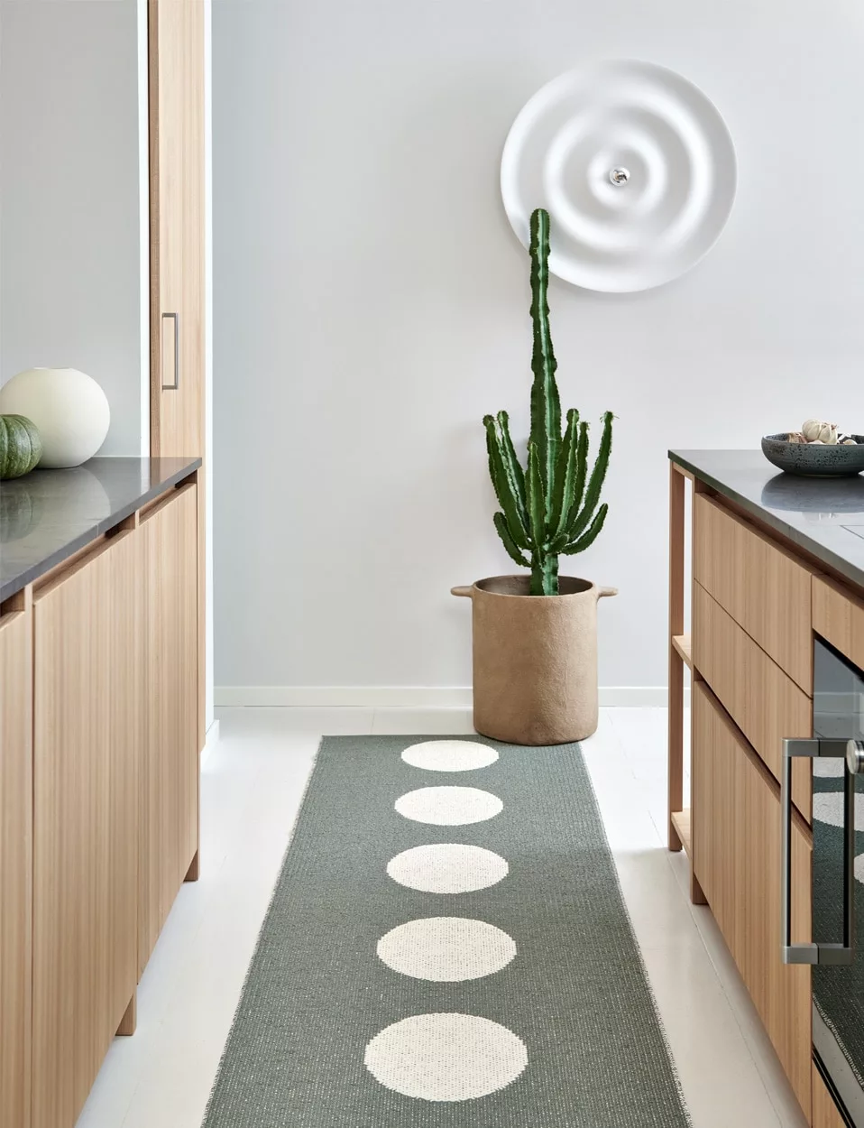 Pappelina Vera Matto Army/ Vanilla, 70x225 Cm 3 Pappelina Vera Matto Army/ Vanilla, 70x225 Cm - Image 3