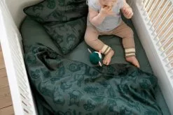 Sebra Forest Vuodevaatteet 100x130 + 38x55 Cm, Bottle Green 5 Sebra Forest Vuodevaatteet 100x130 + 38x55 Cm, Bottle Green -Outdoor Textiles myynti sebra vuodevaatteet junior sweden 100x130 cm straw beige 4