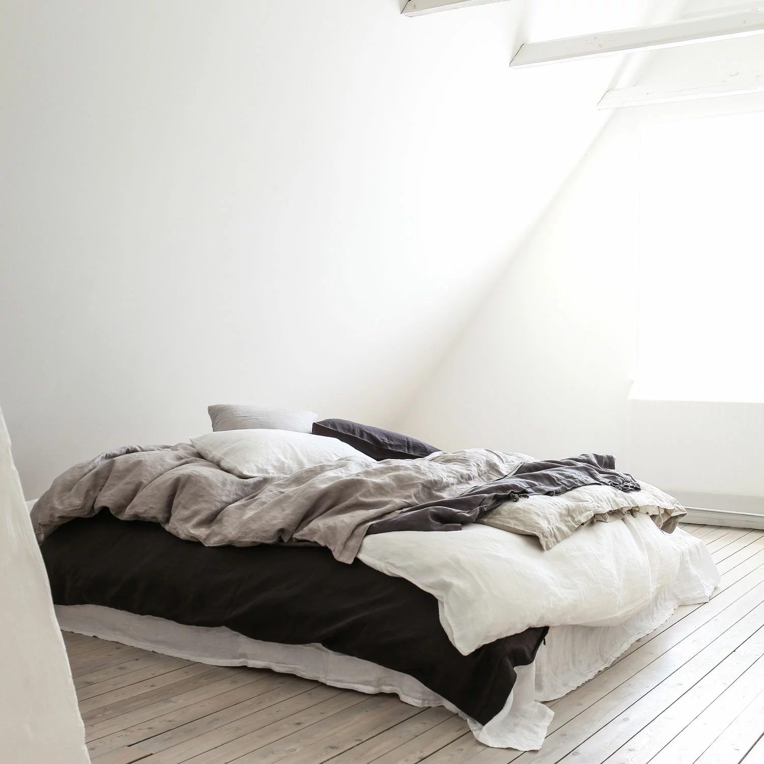 Tell Me More Lakana/Pöytäliina Pellavaa 160x270 Cm, Bleached White 2 Tell Me More Lakana/Pöytäliina Pellavaa 160x270 Cm, Bleached White - Image 2