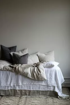 Tell Me More Linen Tyynynpäällinen 65x65 Cm, Warm Grey -Outdoor Textiles myynti tell me more tyynynpaallinen pellava 65x65 cm 10