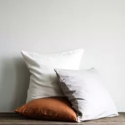 Tell Me More Linen Tyynynpäällinen 65x65 Cm, Warm Grey -Outdoor Textiles myynti tell me more tyynynpaallinen pellava 65x65 cm 9